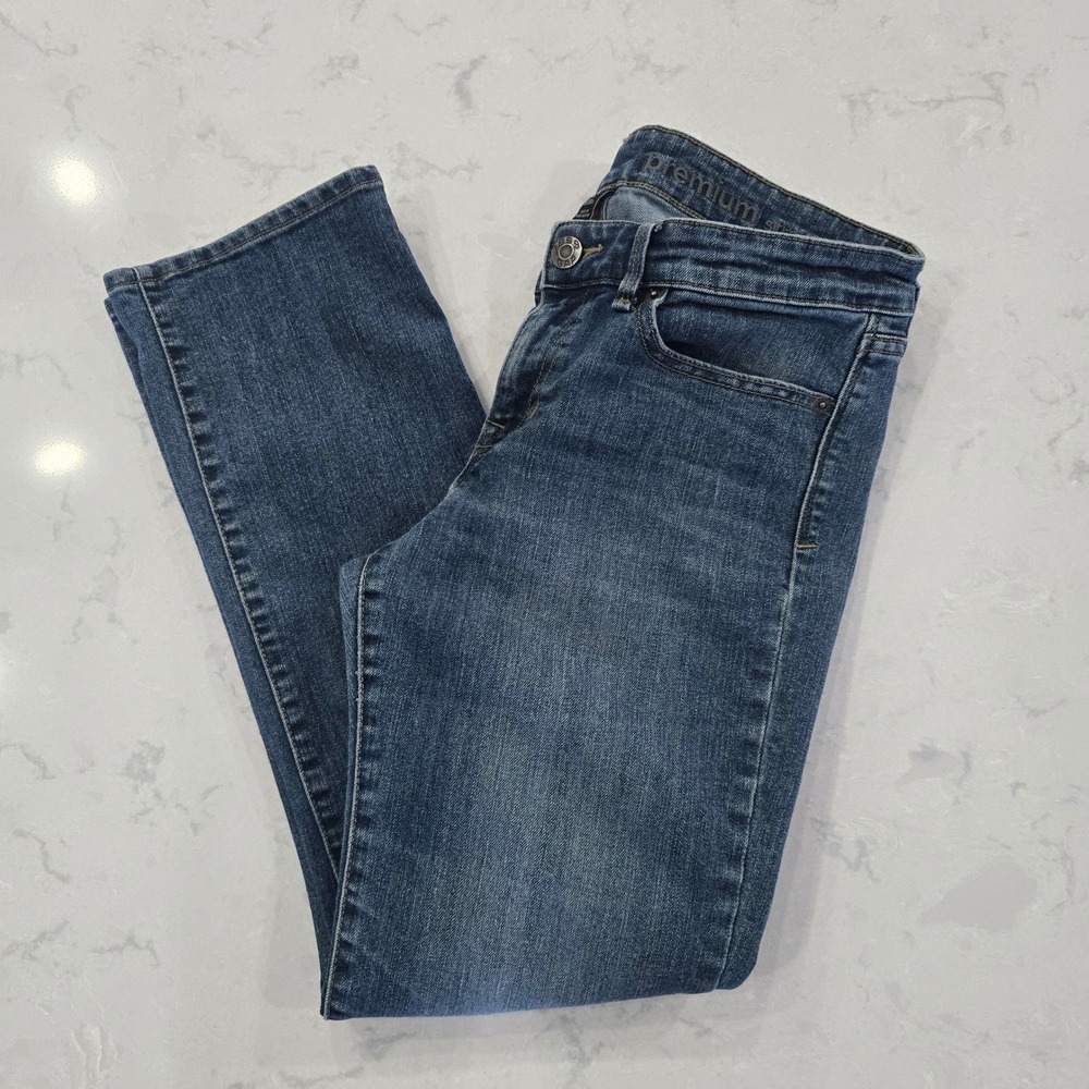 Gap Premium Straight Leg Jeans Womens 10/30A Medium Wash Blue Denim Pants